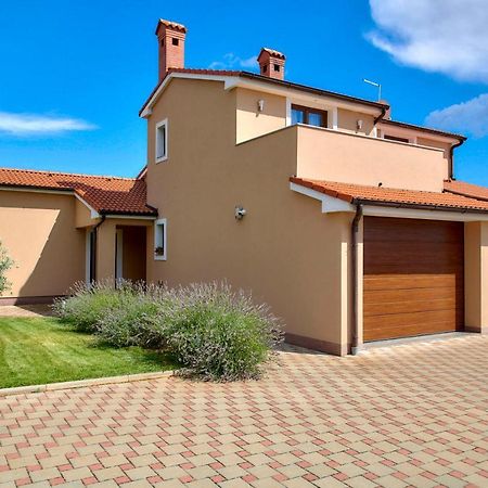 Villa Bartona For 8 Persons With Private Swimmingpool Póla Kültér fotó